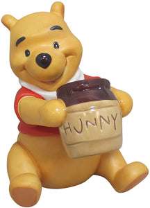 Winnie the Pooh 1996 Membership Figurine Walt Disney Classics Collection